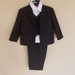 Boys 4 piece Tuxedo